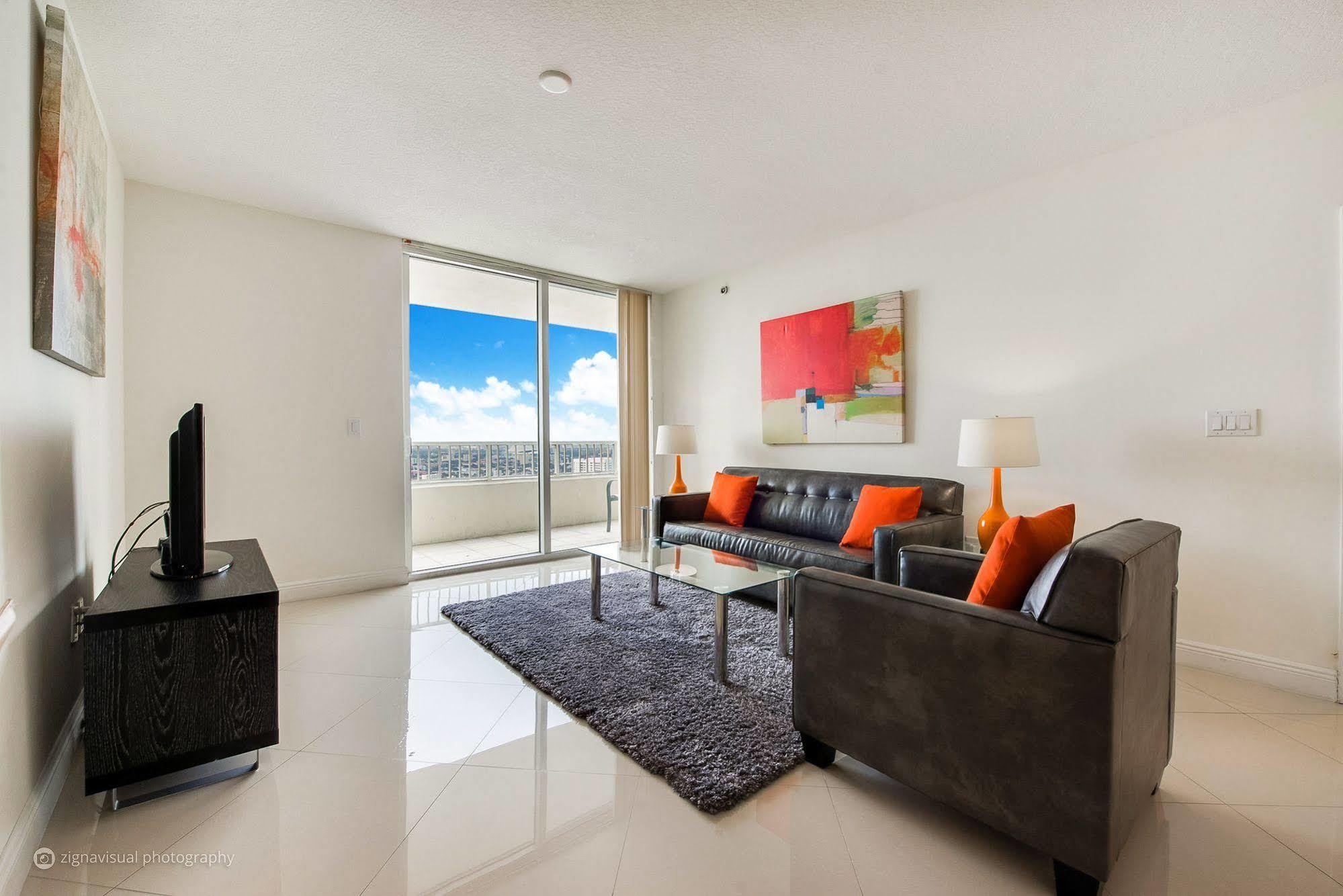 Churchill Suites Miami Brickell - One Broadway Kültér fotó